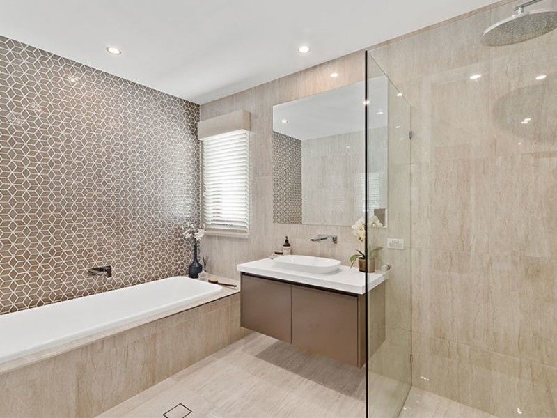 8 Turnberry Way, Brookwater QLD 4300