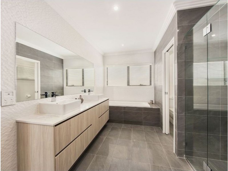 18 Shilin Street, Yarrabilba QLD 4207