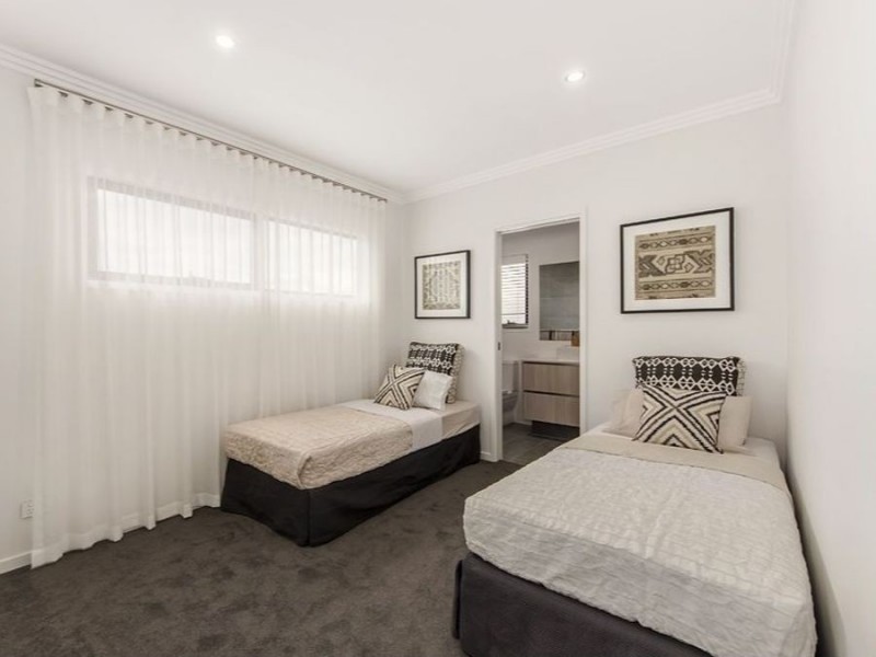 18 Shilin Street, Yarrabilba QLD 4207
