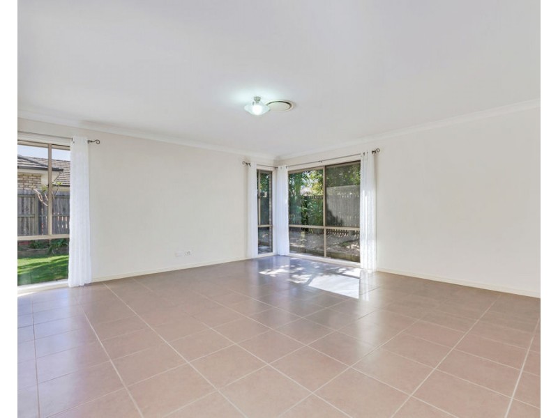 12 CANAIPA COURT, Rothwell QLD 4022