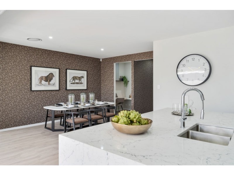 31 Olive Avenue, Greenbank QLD 4124