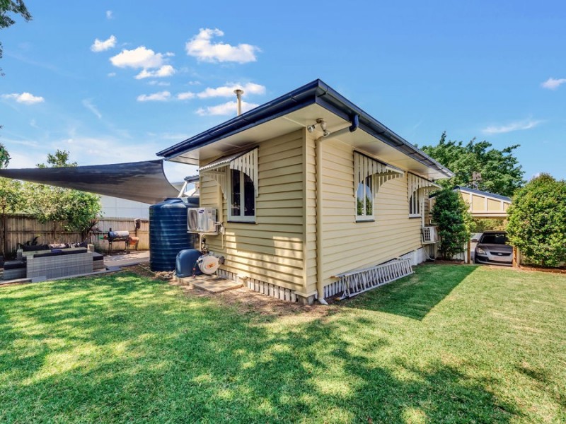 16 Wyllie Street, Petrie QLD 4502