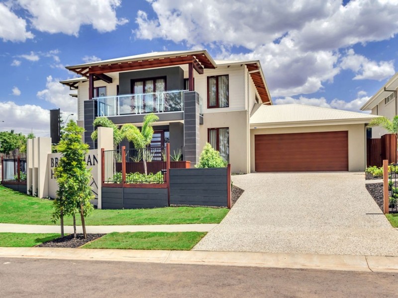2 Executive Way, Bridgeman Downs QLD 4035