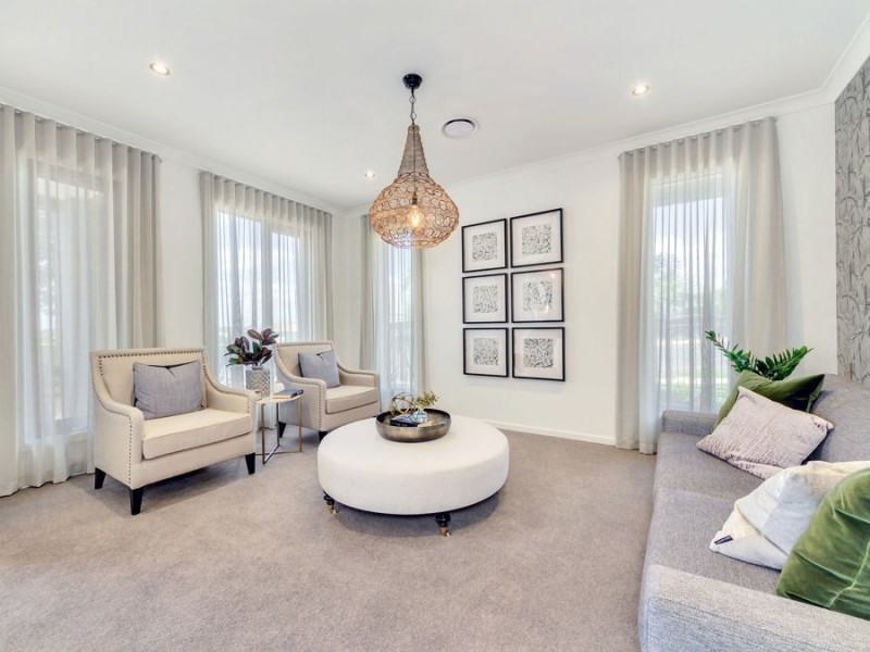 2 Executive Way, Bridgeman Downs QLD 4035