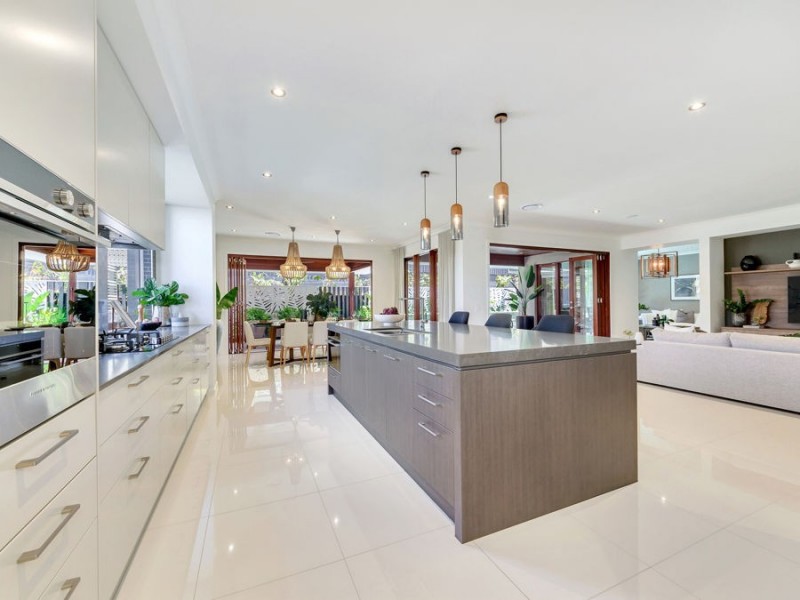 2 Executive Way, Bridgeman Downs QLD 4035
