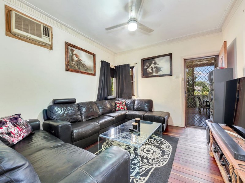 21 Bray Road, Lawnton QLD 4501