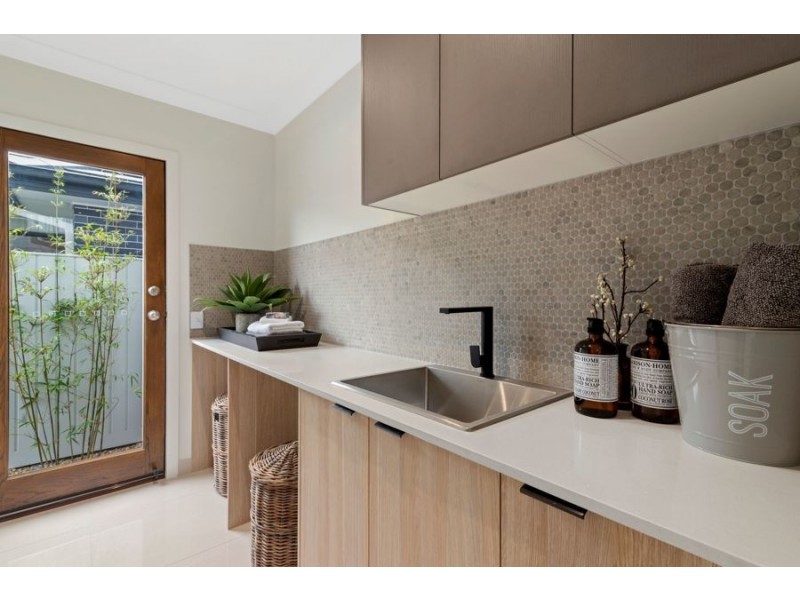 3 OLIVE AVENUE, Greenbank QLD 4124