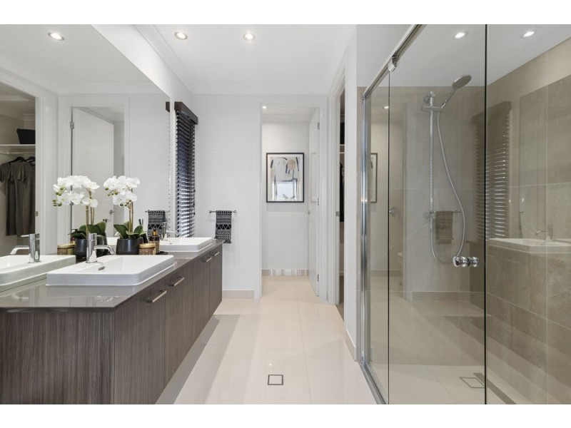 1 OLIVE AVENUE, Greenbank QLD 4124