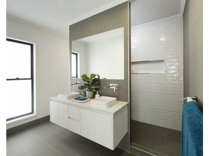 20 LIGHTHOUSE CIRCUIT, Birtinya QLD 4575