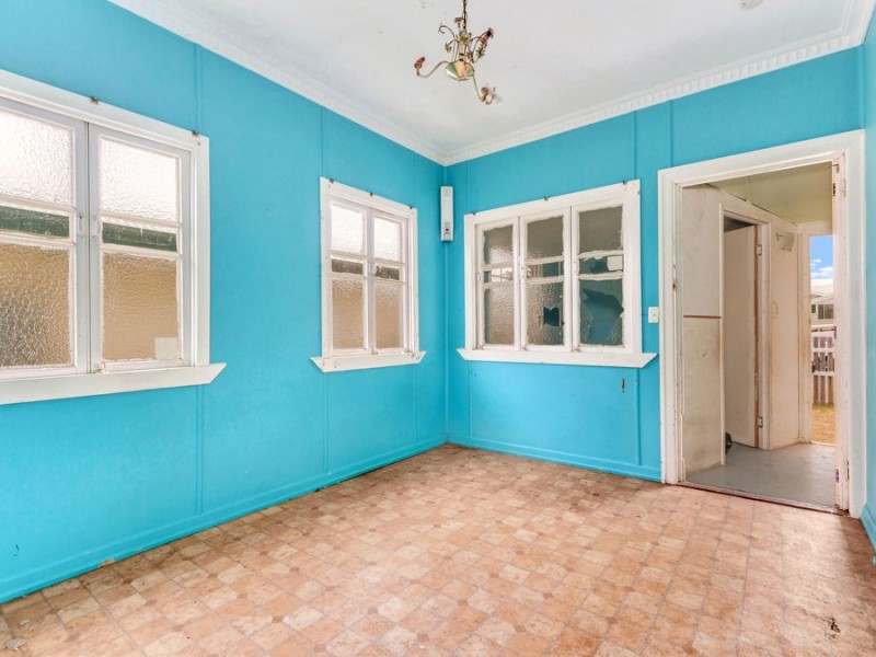 8 Blackwood Road, Margate QLD 4019
