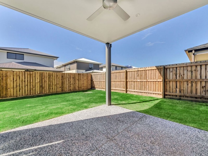 19 MAJESTIC CRESCENT, Hemmant QLD 4174