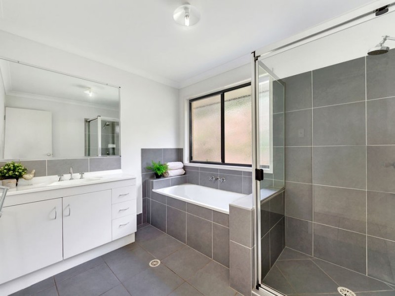 112 Katebridge Drive, Mount Archer QLD 4514