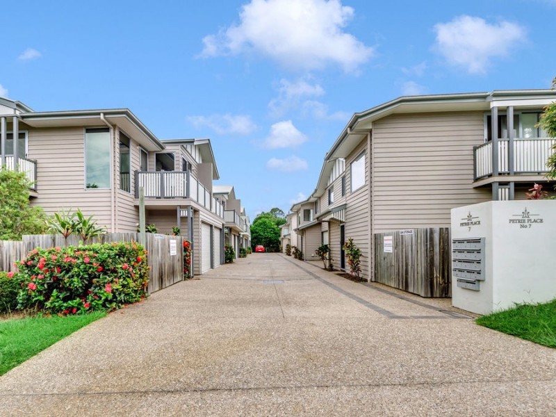 11/7 Young Street, Petrie QLD 4502
