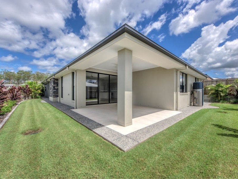 117 Sovereign Drive, Deebing Heights QLD 4306