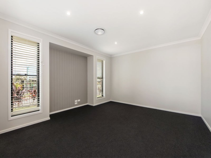 117 Sovereign Drive, Deebing Heights QLD 4306