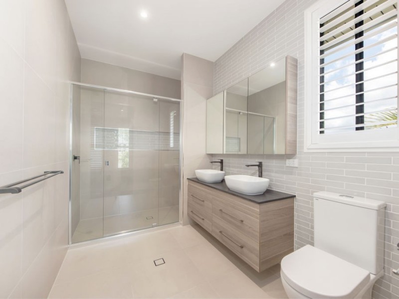 117 Sovereign Drive, Deebing Heights QLD 4306