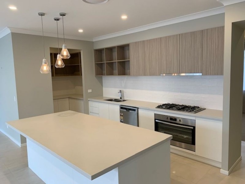 13 Bonello Circuit, Flagstone QLD 4280