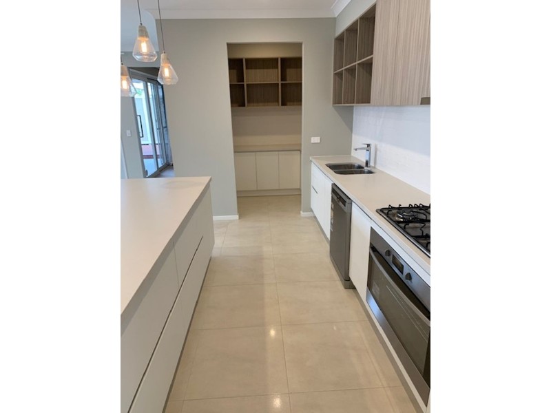 13 Bonello Circuit, Flagstone QLD 4280
