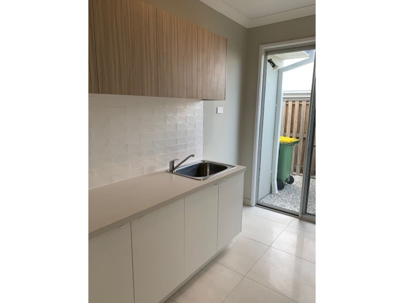 13 Bonello Circuit, Flagstone QLD 4280