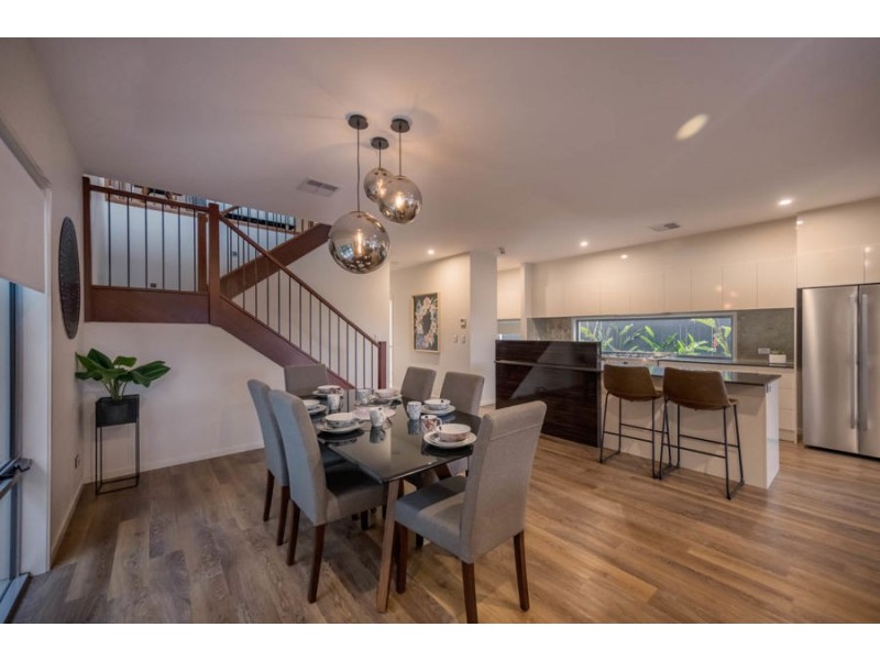 61 Attenborough Circuit, North Lakes QLD 4509