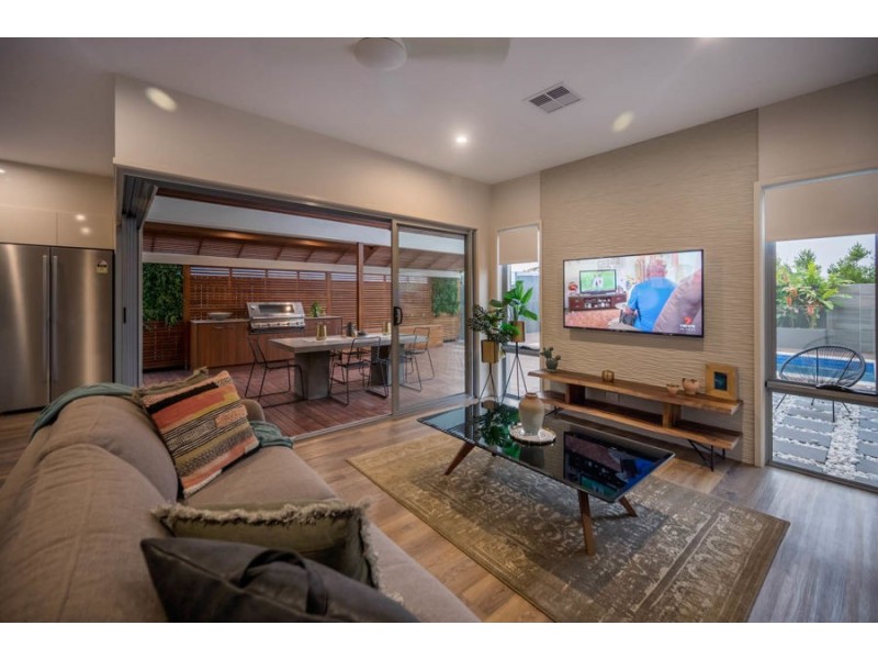 61 Attenborough Circuit, North Lakes QLD 4509