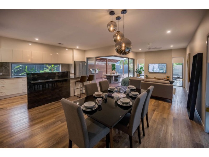 61 Attenborough Circuit, North Lakes QLD 4509