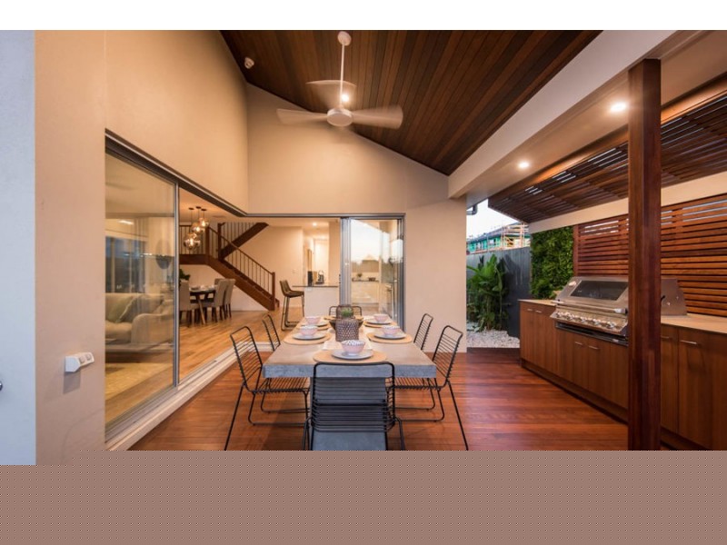 61 Attenborough Circuit, North Lakes QLD 4509