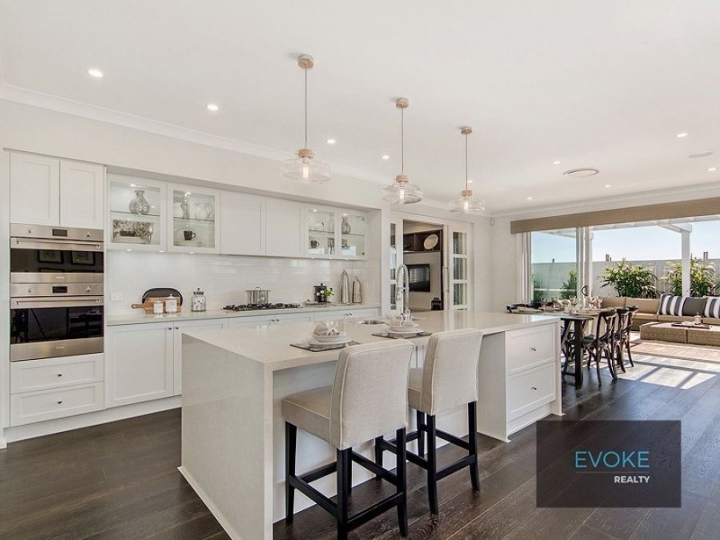 36 Spinnaker Boulevard, Newport QLD 4020