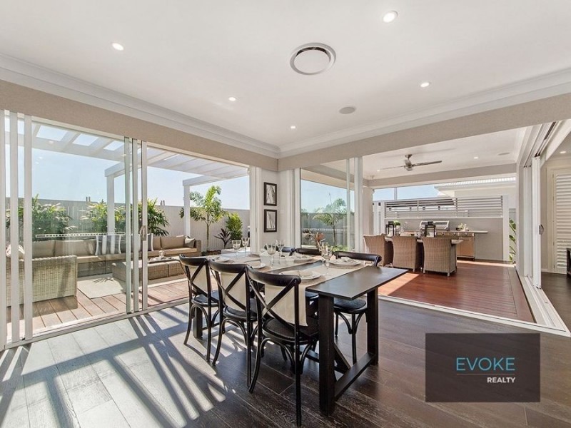 36 Spinnaker Boulevard, Newport QLD 4020