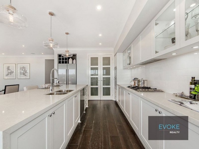 36 Spinnaker Boulevard, Newport QLD 4020