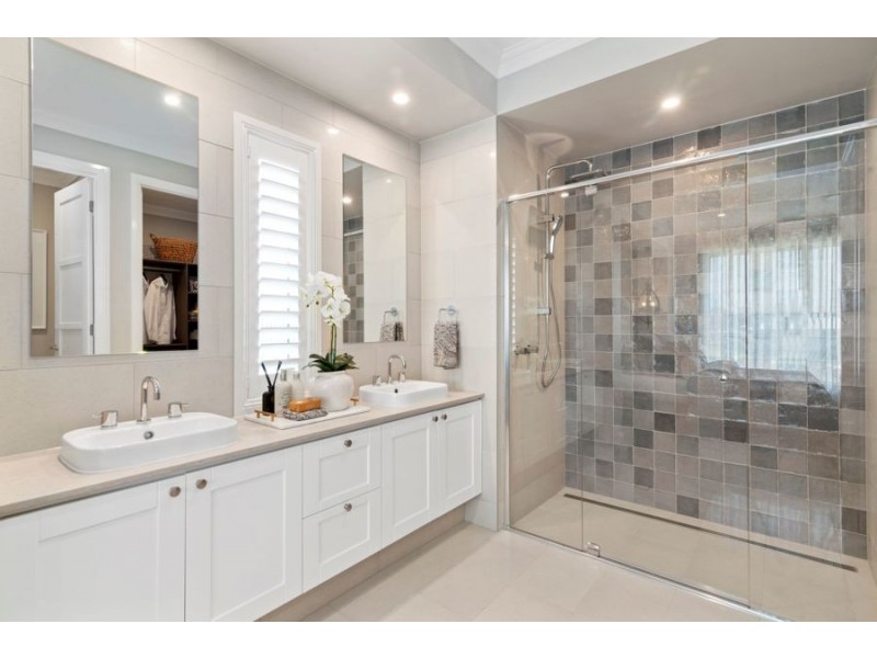 2 FORRESTDALE STREET, Coomera QLD 4209