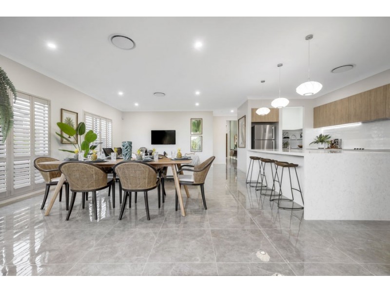 41 Panorama Drive, Springfield QLD 4300