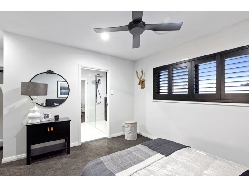 69 Attenborough Circuit, North Lakes QLD 4509