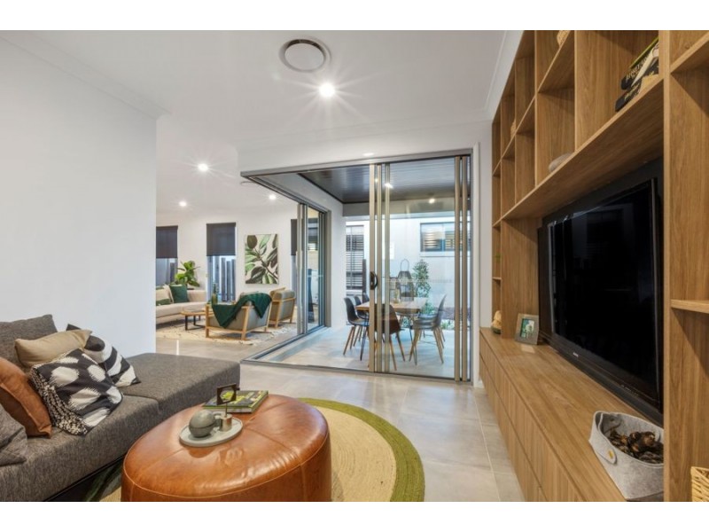 71 Attenborough Circuit, North Lakes QLD 4509