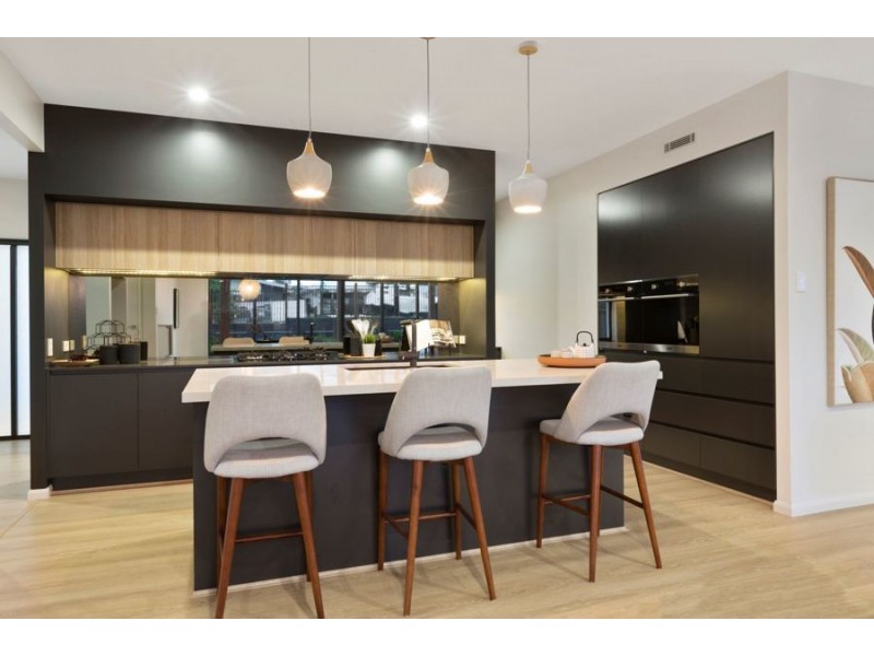 52 Windsor Drive, Upper Kedron QLD 4055