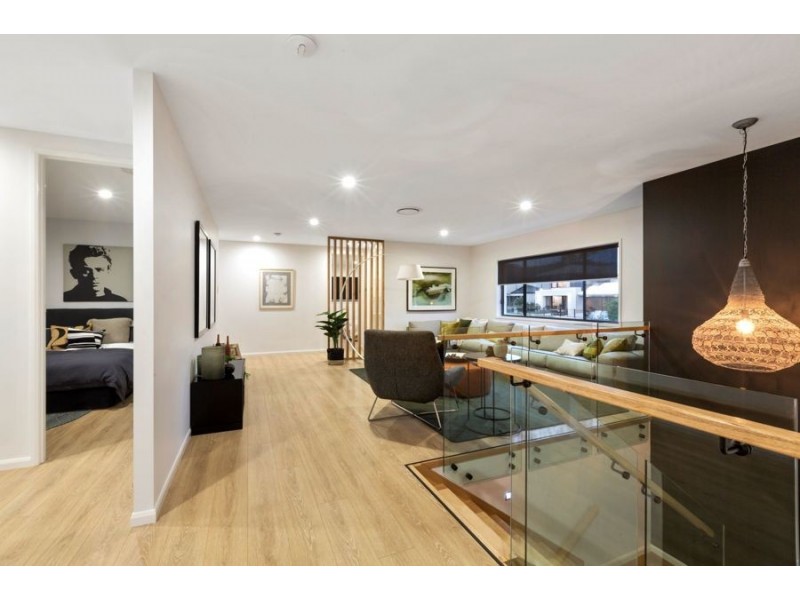 52 Windsor Drive, Upper Kedron QLD 4055