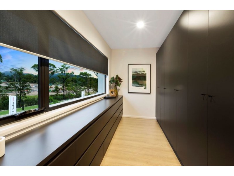 52 Windsor Drive, Upper Kedron QLD 4055