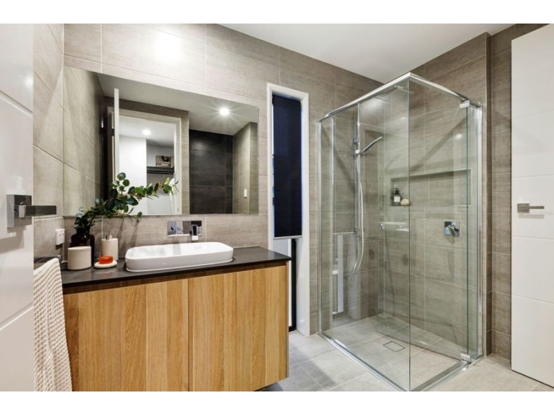 52 Windsor Drive, Upper Kedron QLD 4055