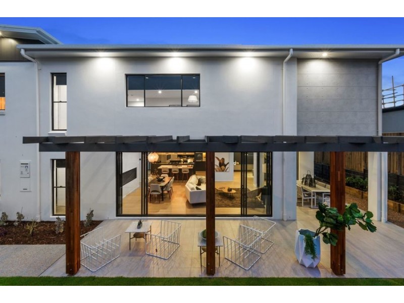 52 Windsor Drive, Upper Kedron QLD 4055