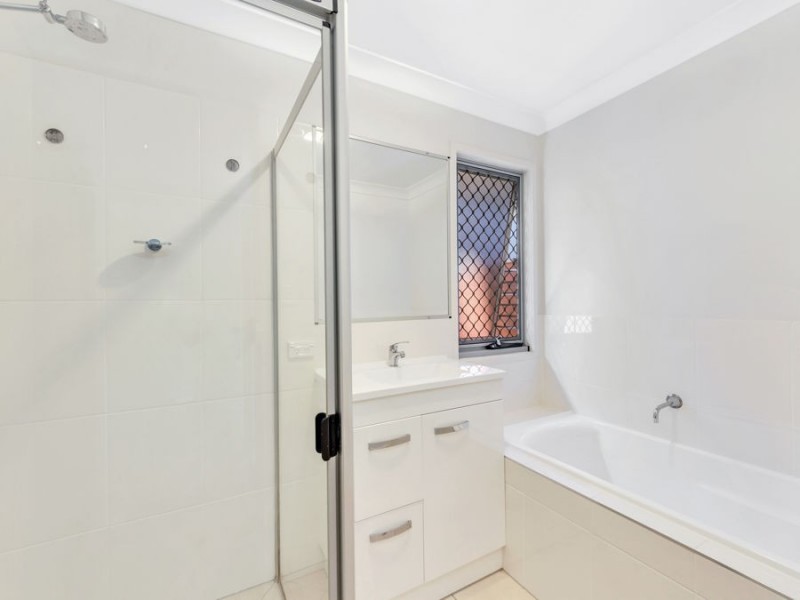 40 Central Green Drive, Narangba QLD 4504