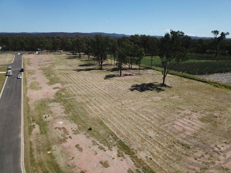 3 Maragon Court, Lake Clarendon QLD 4343