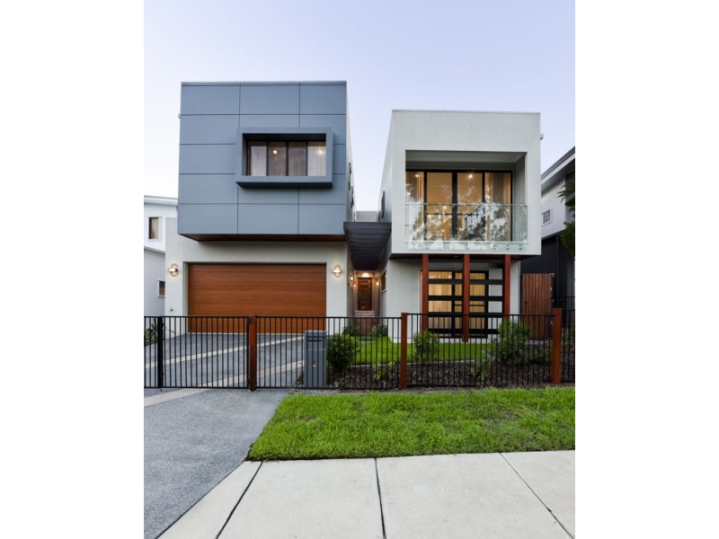 10 STURT PLACE, Upper Kedron QLD 4055