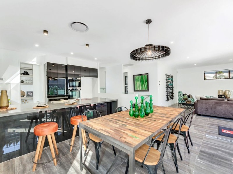 10 STURT PLACE, Upper Kedron QLD 4055