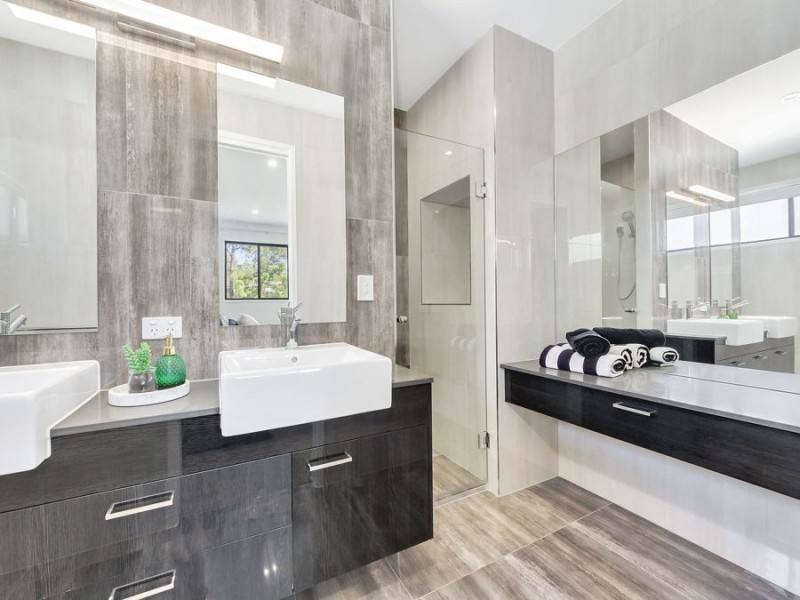 10 STURT PLACE, Upper Kedron QLD 4055