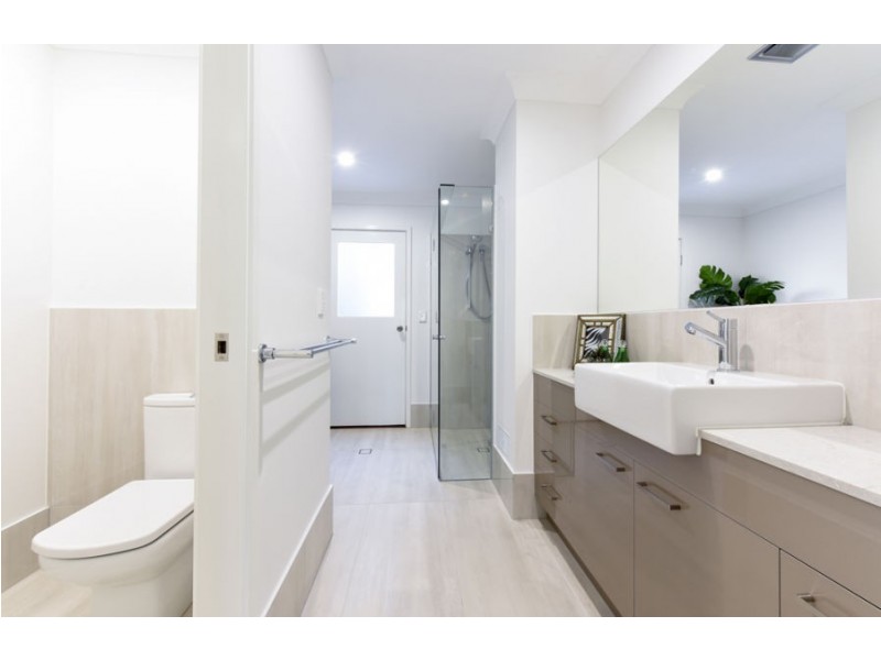 10 STURT PLACE, Upper Kedron QLD 4055