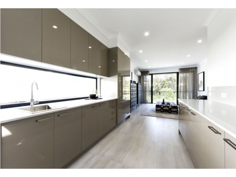 10 STURT PLACE, Upper Kedron QLD 4055