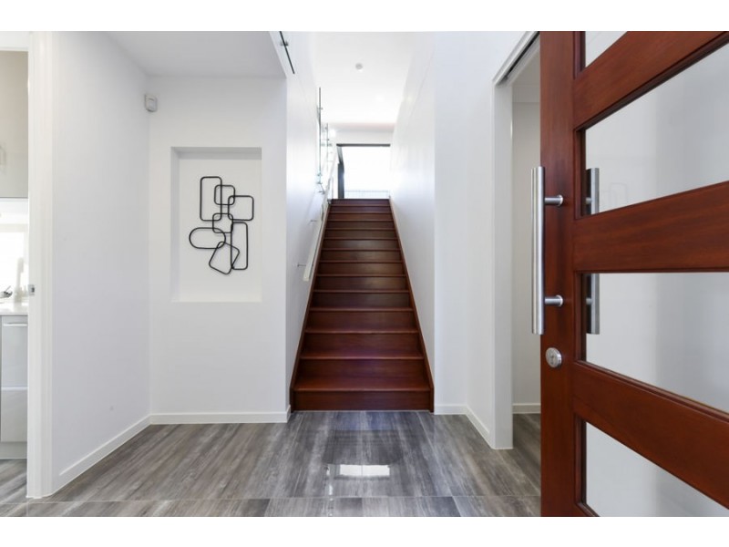 10 STURT PLACE, Upper Kedron QLD 4055