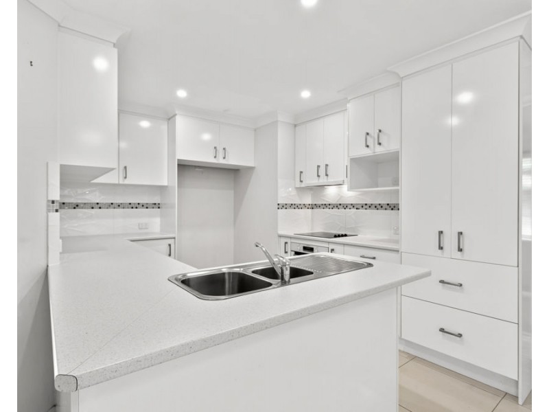 11 Washbrook Crescent, Petrie QLD 4502