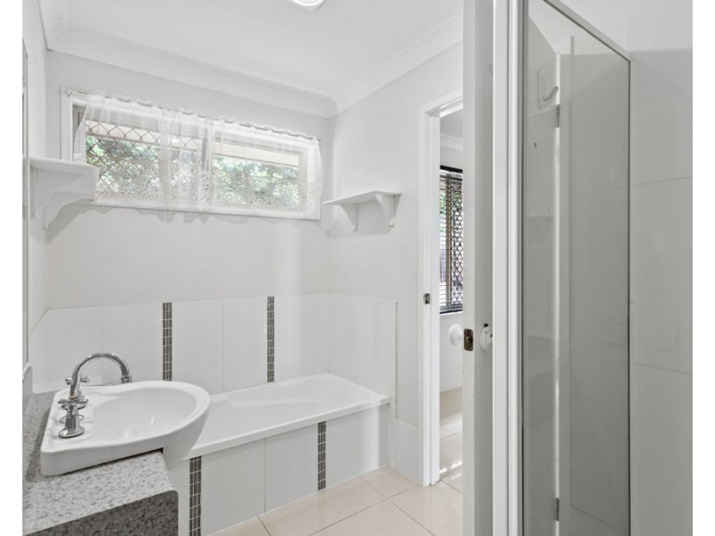 11 Washbrook Crescent, Petrie QLD 4502