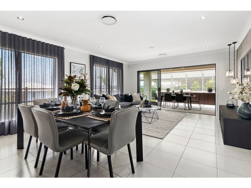 2 Acacia Loop, Greenbank QLD 4124